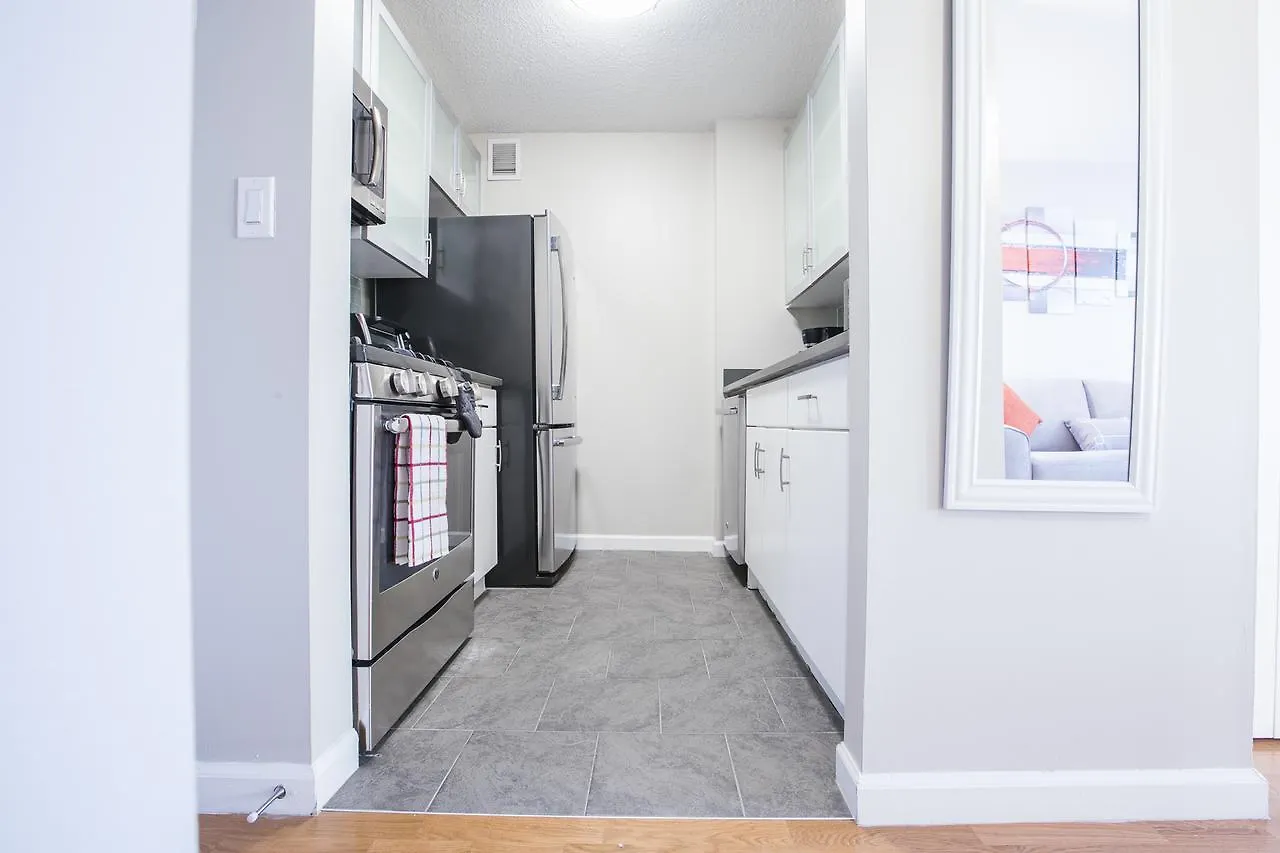 Brand New, Luxury Alcove Studio , Full Service Building Hotel New York Apartment
