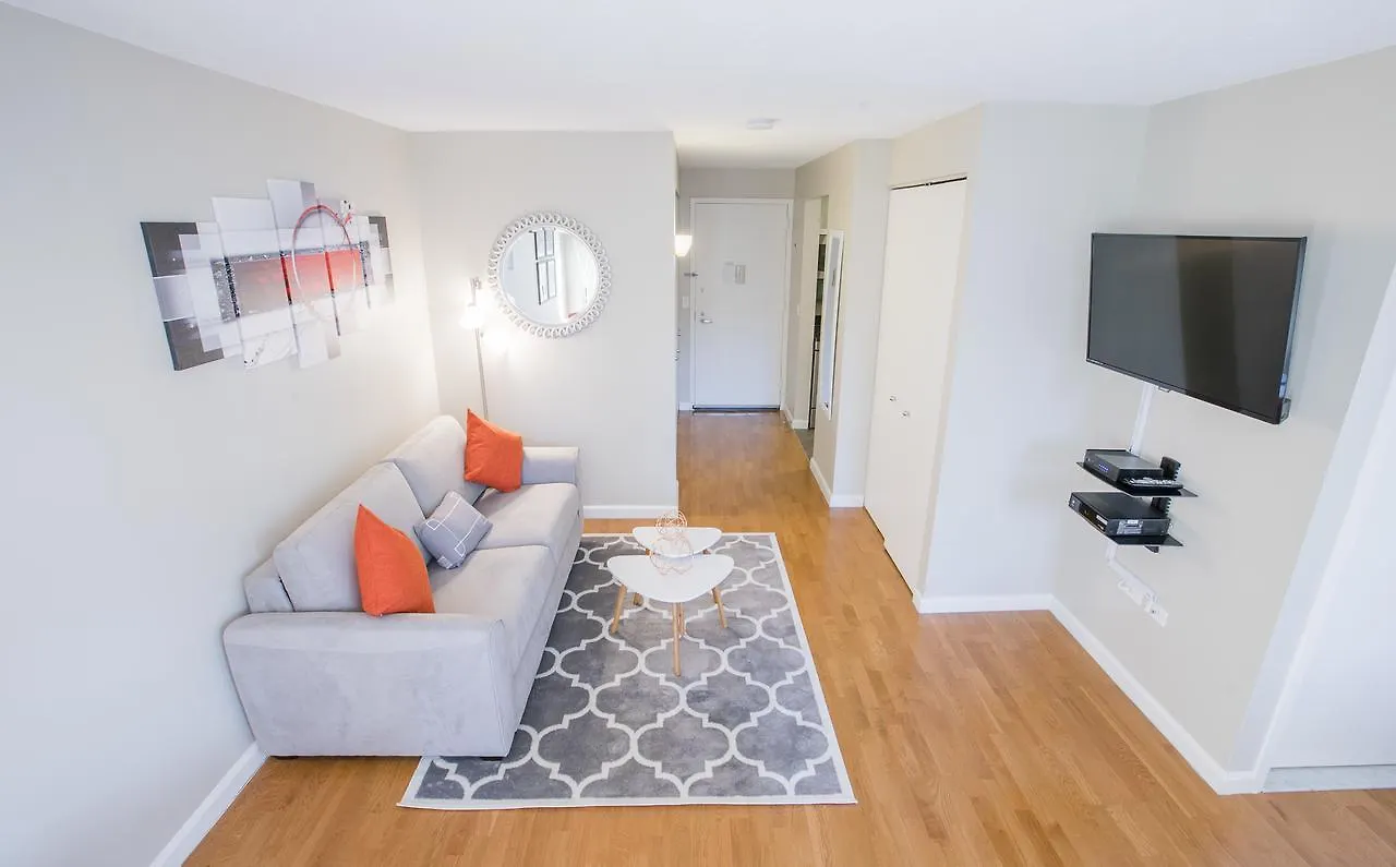 Brand New, Luxury Alcove Studio , Full Service Building Hotel New York Apartment